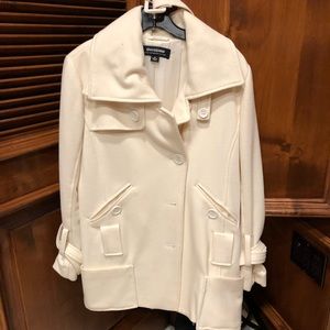 - Winter white jacket with belt 70 wool/30 viscose